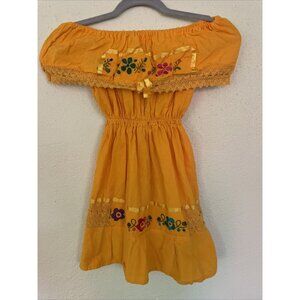 folklorico Girl Dress Yellow with embroidered Floral lace SZ 4T off shoulder
